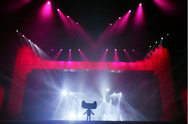 ��ý������Ͱ��p11�N���~��ͻ��200�|��Ԫ